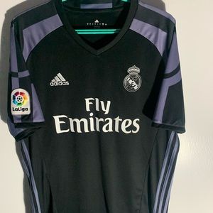 Real Madrid Men’s Jersey Size Large